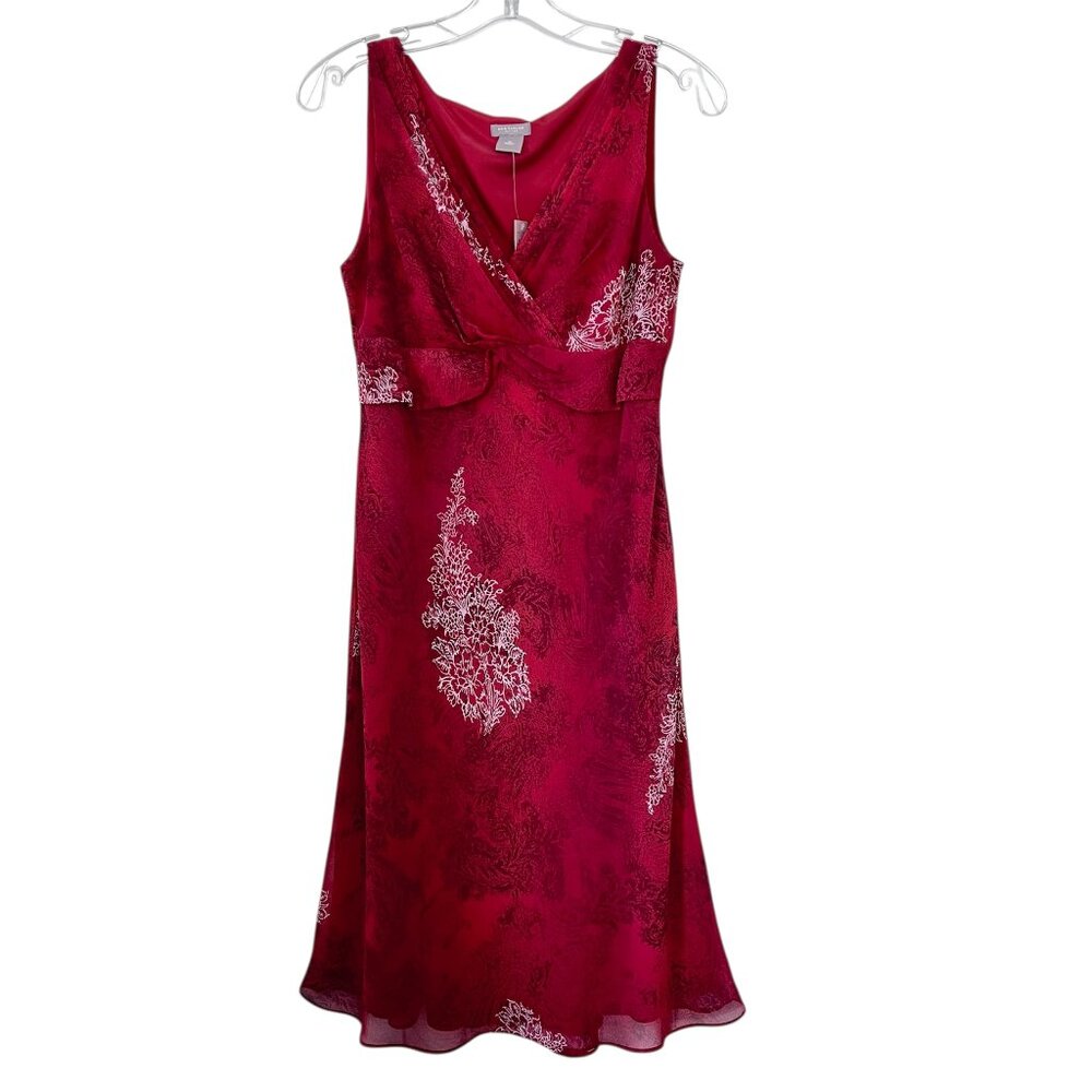 Ann Taylor V-Neck Red Floral Accents Tonal Paisley Midi Flare Dress Y2K Petite 8